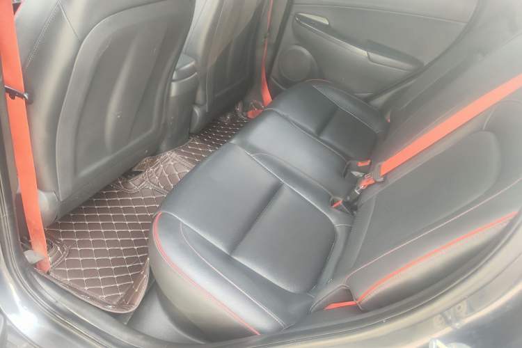 Used Hyundai ENCINO 2018 1.6T Dual-Clutch ZhiPao Edition China V Standard Interior 3