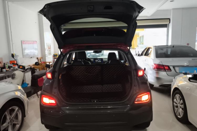 Used Hyundai ENCINO 2018 1.6T Dual-Clutch Zhilian Edition China V Standard Trunk
