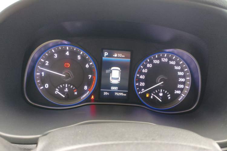 Used Hyundai ENCINO 2018 1.6T Dual-Clutch ZhiPao Edition China V Standard Instrument Cluster