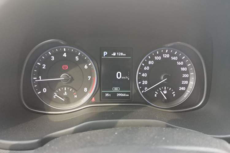 Used Hyundai ENCINO 2018 1.6T Dual-Clutch Zhilian Edition China V Standard Instrument Cluster
