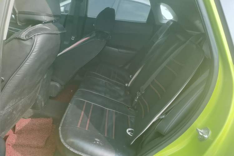 Used Hyundai ENCINO 2018 1.6T Dual-Clutch Zhilian Edition China V Standard Left Rear Seat