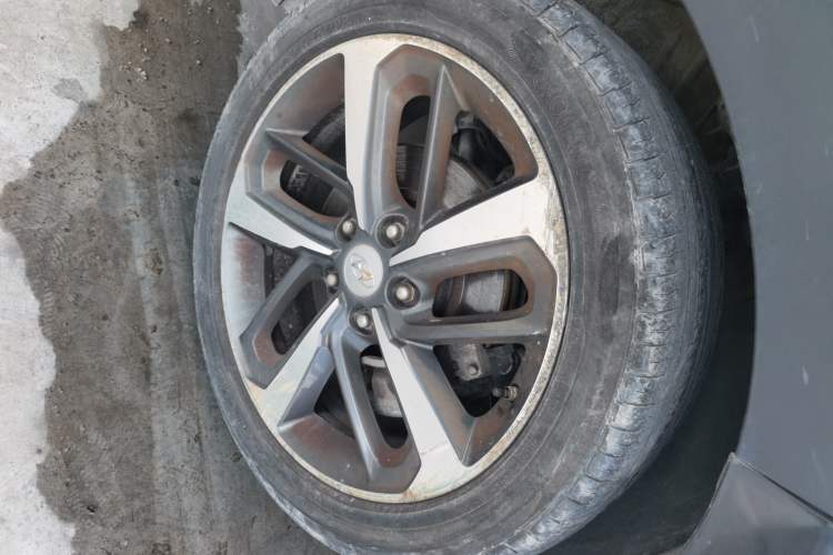 Used Hyundai ENCINO 2018 1.6T Dual-Clutch Zhilian Edition China V Standard Right Front Wheel Hub