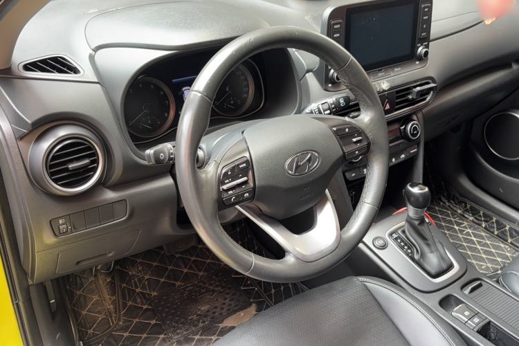 Used Hyundai ENCINO 2018 1.6T Dual-Clutch Zhilian Edition China V Standard Steering Wheel