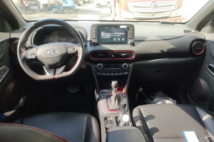 Used Hyundai ENCINO 2018 1.6T Dual-Clutch ZhiPao Edition China V Standard Center Console