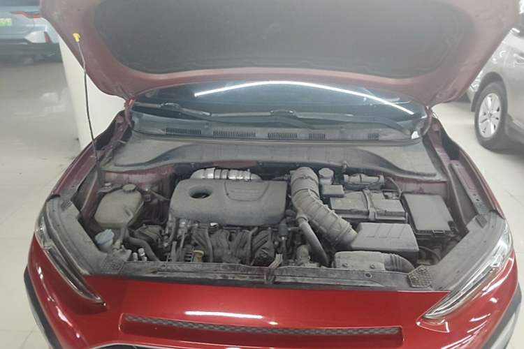 Used Hyundai ENCINO 2018 1.6T Dual-Clutch Zhilian Edition China V Standard Engine Bay