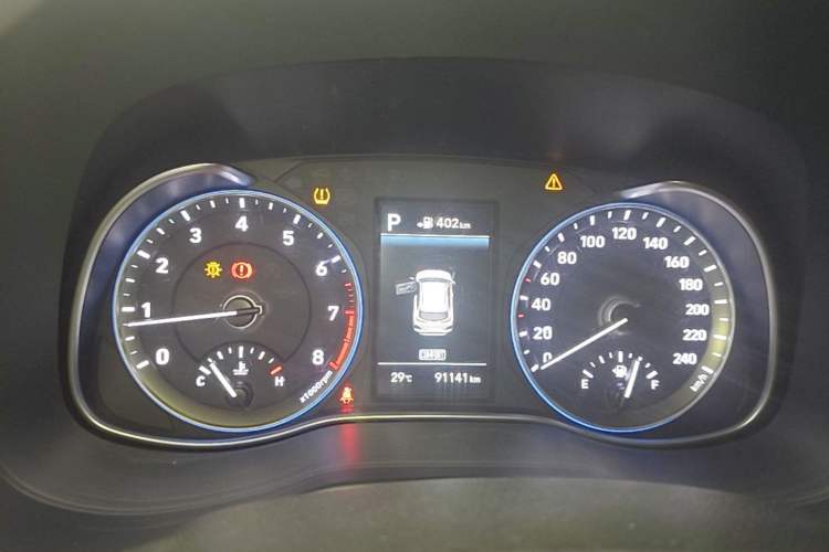 Used Hyundai ENCINO 2018 1.6T Dual-Clutch Zhilian Edition China V Standard Instrument Cluster