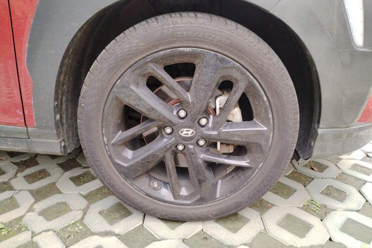 Used Hyundai ENCINO 2018 1.6T Dual-Clutch ZhiPao Edition China V Standard Right Front Wheel Hub