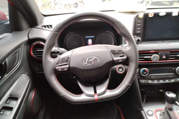 Used Hyundai ENCINO 2018 1.6T Dual-Clutch ZhiPao Edition China V Standard Steering Wheel
