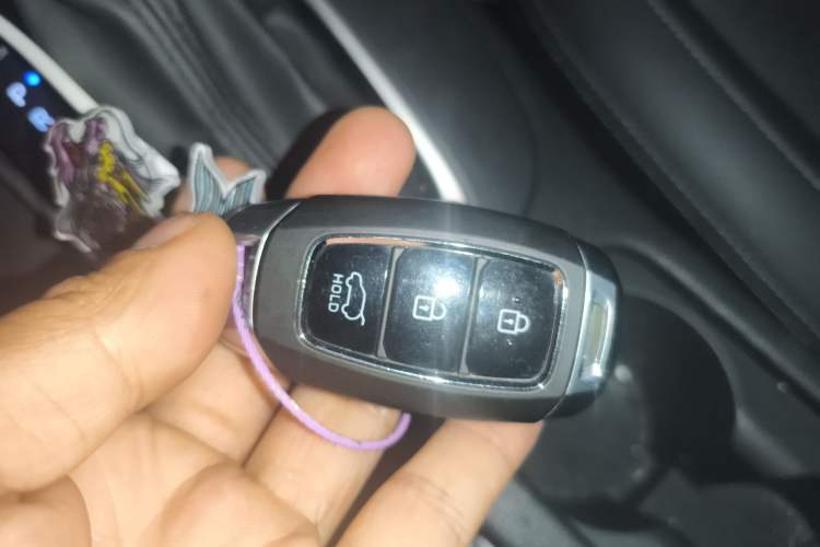 Used Hyundai ENCINO 2018 1.6T Dual-Clutch Zhilian Edition China V Standard Vehicle Key