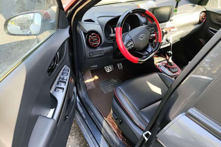 Used Hyundai ENCINO 2018 1.6T Dual-Clutch ZhiPao Edition China V Standard Driver Seat