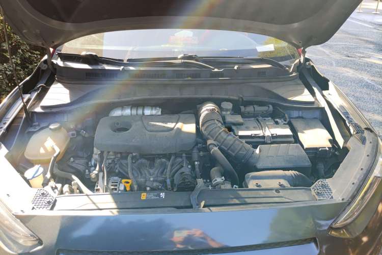 Used Hyundai ENCINO 2018 1.6T Dual-Clutch ZhiPao Edition China V Standard Engine Bay