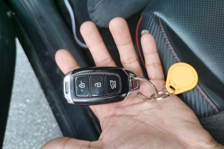 Used Hyundai ENCINO 2018 1.6T Dual-Clutch ZhiPao Edition China V Standard Vehicle Key