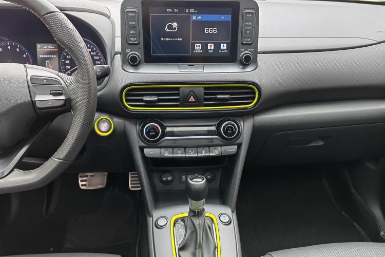Used Hyundai ENCINO 2018 1.6T Dual-Clutch ZhiPao Edition China V Standard Audio And AC Panel