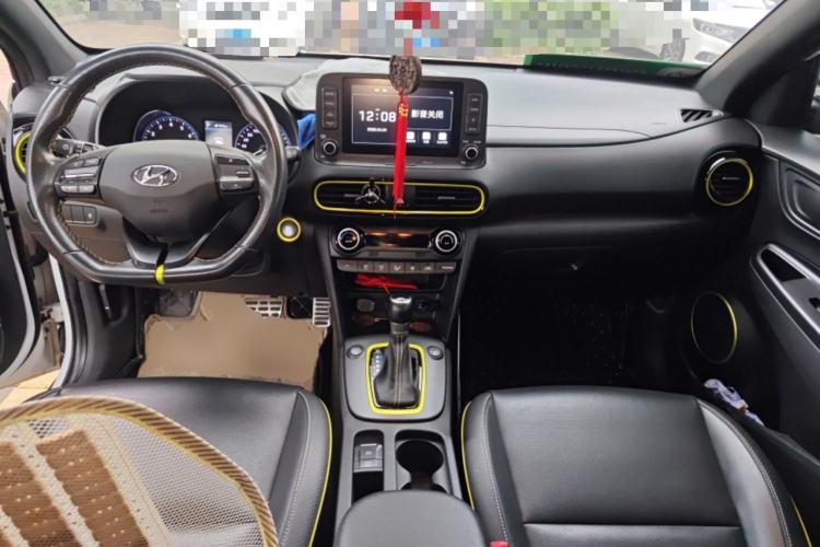 Used Hyundai ENCINO 2018 1.6T Dual-Clutch ZhiPao Edition China V Standard Center Console