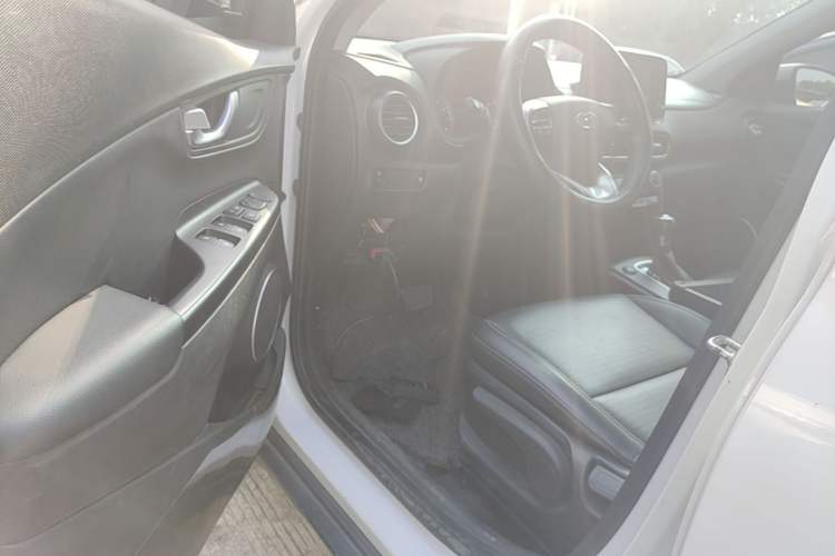 Used Hyundai ENCINO 2018 1.6T Dual-Clutch Zhilian Edition China V Standard Driver Seat