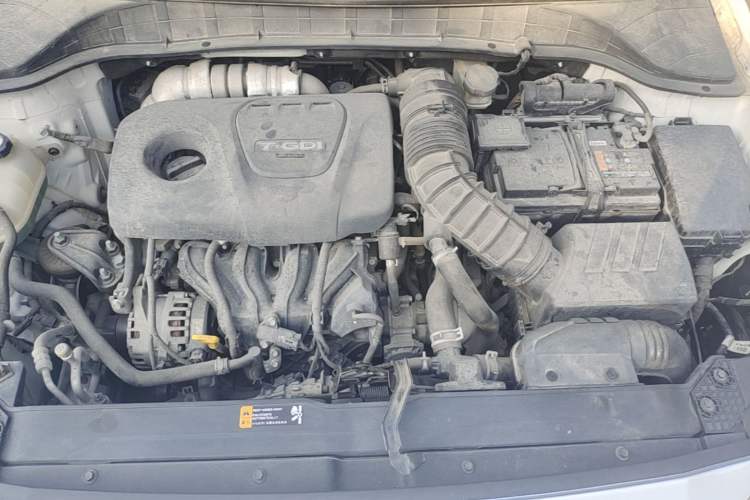 Used Hyundai ENCINO 2018 1.6T Dual-Clutch Zhilian Edition China V Standard Engine Bay