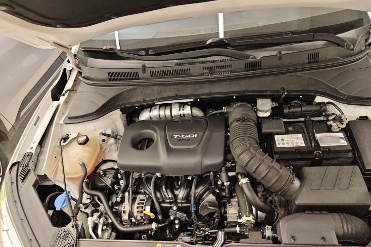 Used Hyundai ENCINO 2018 1.6T Dual-Clutch Zhilian Edition China V Standard Engine Bay
