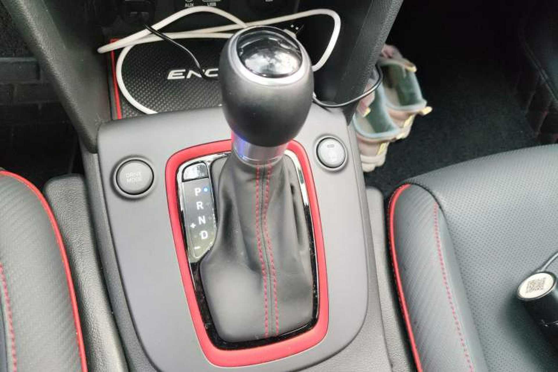 Used Hyundai ENCINO 2018 1.6T Dual-Clutch Prestige Version China V Standard Gear Lever