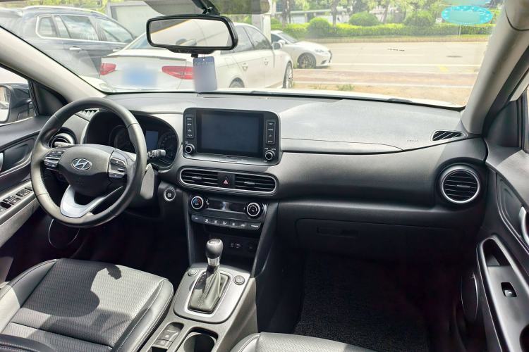 Used Hyundai ENCINO 2018 1.6T Dual-Clutch Zhilian Edition China V Standard Interior 1