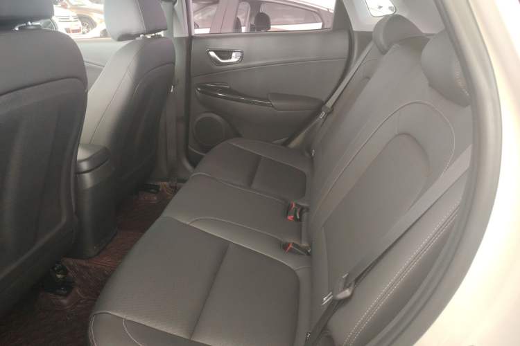 Used Hyundai ENCINO 2018 1.6T Dual-Clutch Zhilian Edition China V Standard Interior 1