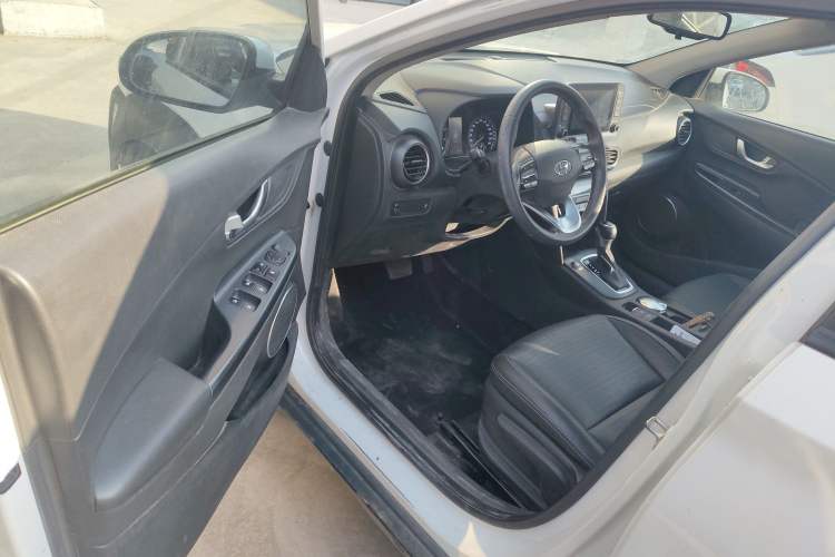 Used Hyundai ENCINO 2018 1.6T Dual-Clutch Zhilian Edition China V Standard Interior 2