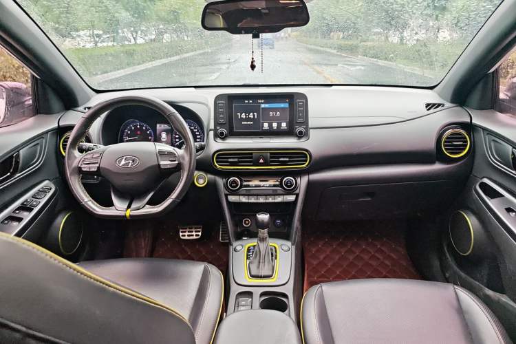 Used Hyundai ENCINO 2018 1.6T Dual-Clutch ZhiPao Edition China V Standard Interior 2