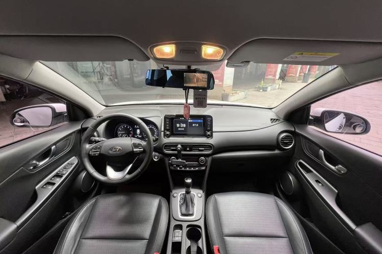 Used Hyundai ENCINO 2018 1.6T Dual-Clutch Zhilian Edition China V Standard Interior 2