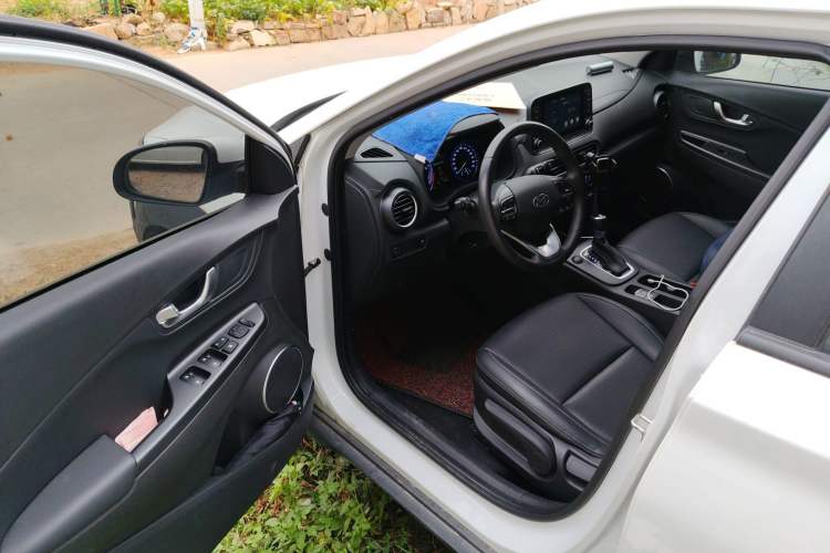 Used Hyundai ENCINO 2018 1.6T Dual-Clutch Zhilian Edition China V Standard Interior 3