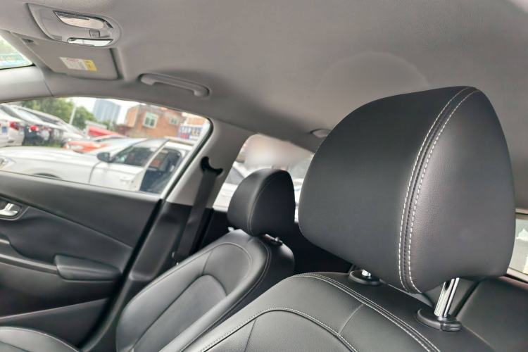 Used Hyundai ENCINO 2018 1.6T Dual-Clutch Zhilian Edition China V Standard Interior 5