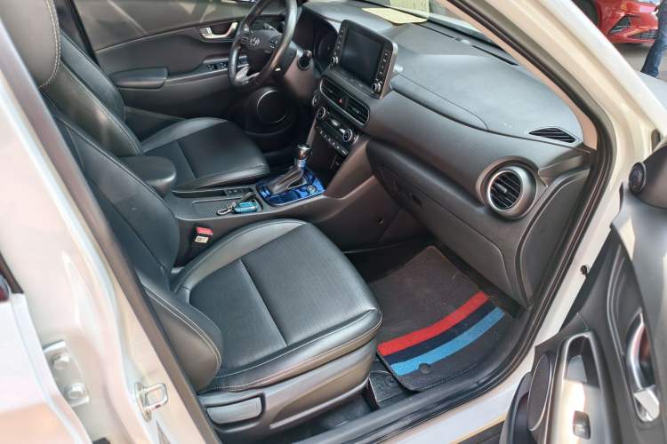 Used Hyundai ENCINO 2018 1.6T Dual-Clutch Zhilian Edition China V Standard Interior 6