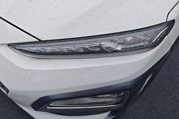 Used Hyundai ENCINO 2018 1.6T Dual-Clutch ZhiPao Edition China V Standard Left Front Headlight