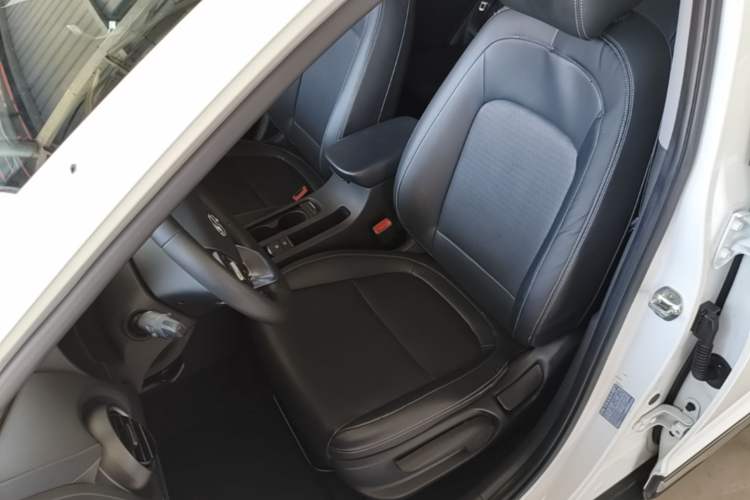 Used Hyundai ENCINO 2018 1.6T Dual-Clutch Zhilian Edition China V Standard Left Front Seat