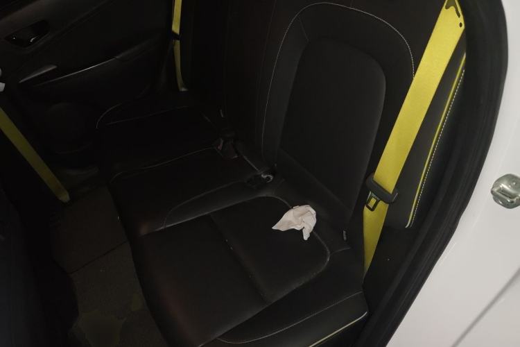 Used Hyundai ENCINO 2018 1.6T Dual-Clutch ZhiPao Edition China V Standard Left Rear Seat