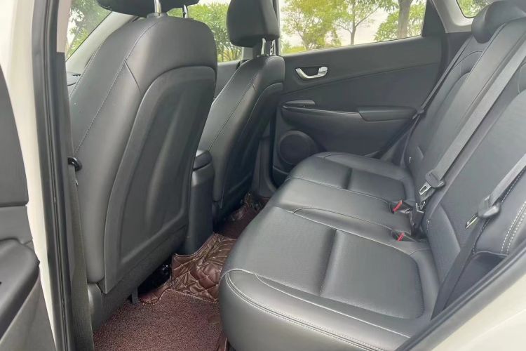 Used Hyundai ENCINO 2018 1.6T Dual-Clutch Zhilian Edition China V Standard Left Rear Seat