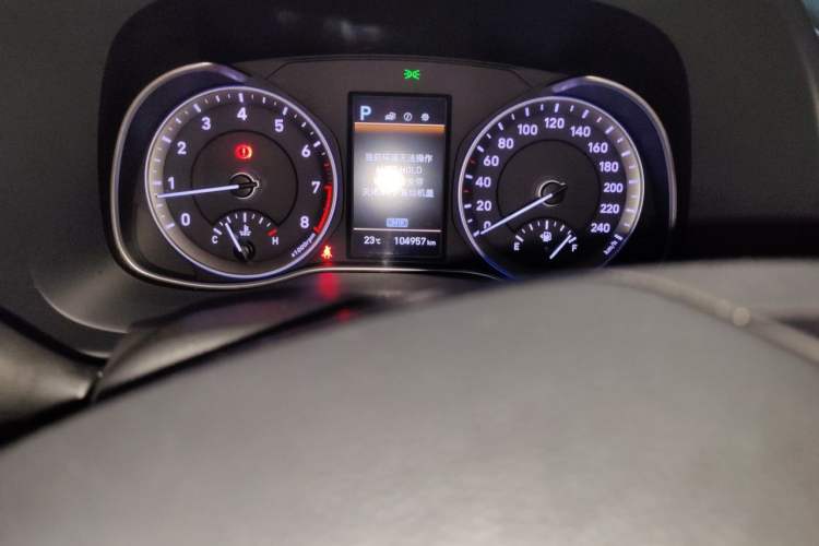 Used Hyundai ENCINO 2018 1.6T Dual-Clutch ZhiPao Edition China V Standard Odometer Close Up