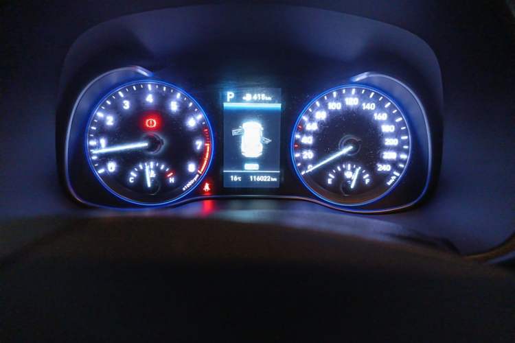 Used Hyundai ENCINO 2018 1.6T Dual-Clutch Zhilian Edition China V Standard Odometer Close Up