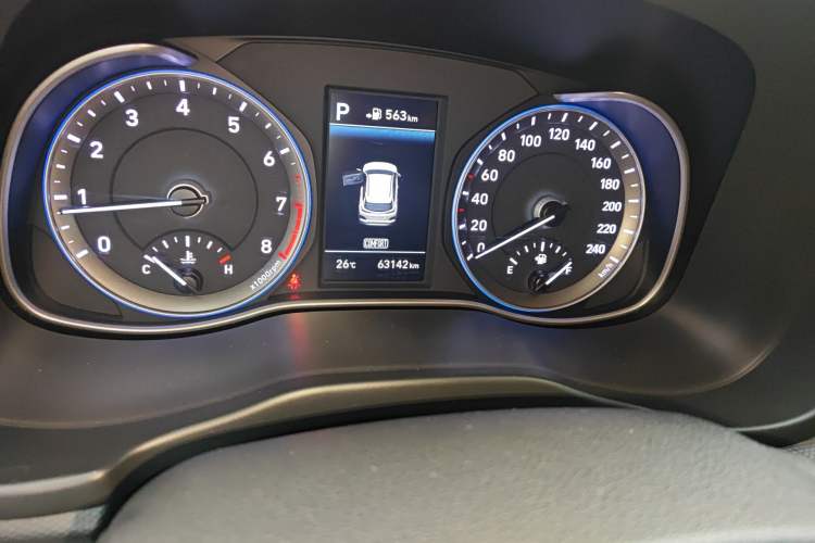 Used Hyundai ENCINO 2018 1.6T Dual-Clutch ZhiPao Edition China V Standard Odometer Close Up