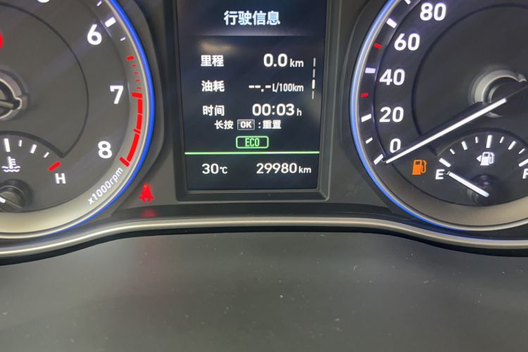 Used Hyundai ENCINO 2018 1.6T Dual-Clutch Zhilian Edition China V Standard Odometer Close Up