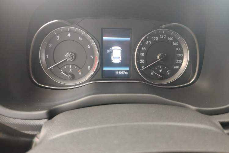 Used Hyundai ENCINO 2018 1.6T Dual-Clutch Zhilian Edition China V Standard Odometer Close Up