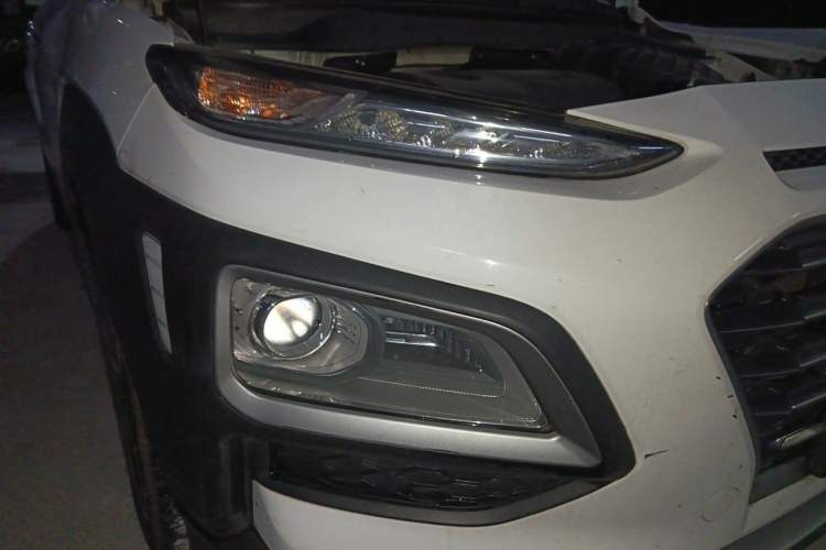 Used Hyundai ENCINO 2018 1.6T Dual-Clutch Zhilian Edition China V Standard Right Front Headlight