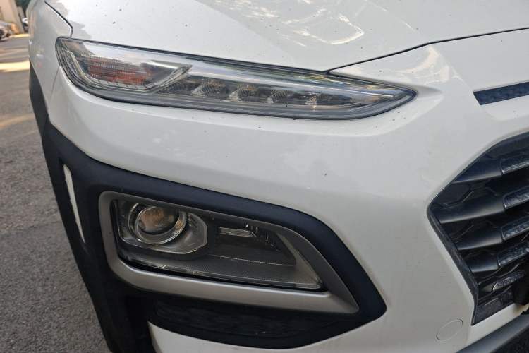 Used Hyundai ENCINO 2018 1.6T Dual-Clutch Zhilian Edition China V Standard Right Front Headlight