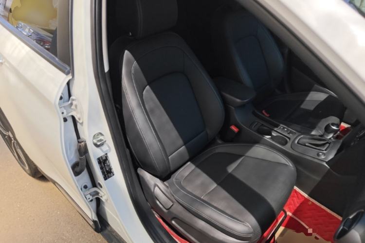 Used Hyundai ENCINO 2018 1.6T Dual-Clutch Zhilian Edition China V Standard Right Front Seat