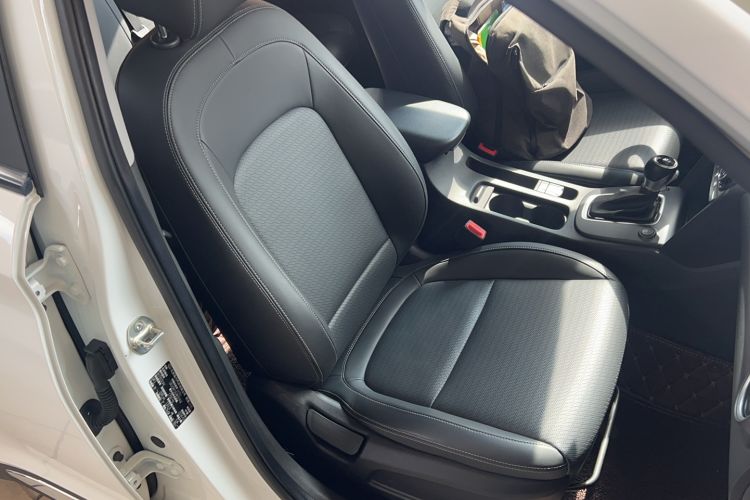 Used Hyundai ENCINO 2018 1.6T Dual-Clutch Zhilian Edition China V Standard Right Front Seat