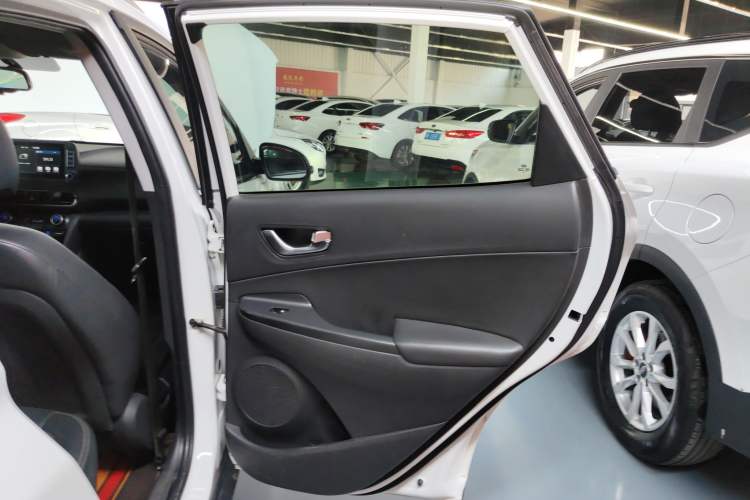 Used Hyundai ENCINO 2018 1.6T Dual-Clutch Zhilian Edition China V Standard Right Rear Door Interior