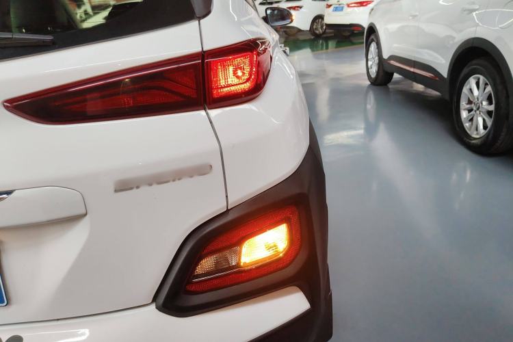 Used Hyundai ENCINO 2018 1.6T Dual-Clutch Zhilian Edition China V Standard Right Rear Taillight
