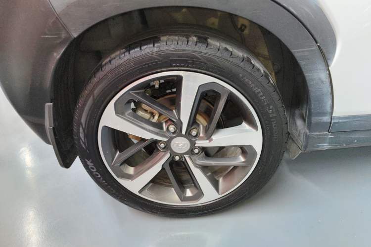 Used Hyundai ENCINO 2018 1.6T Dual-Clutch Zhilian Edition China V Standard Right Rear Wheel Hub