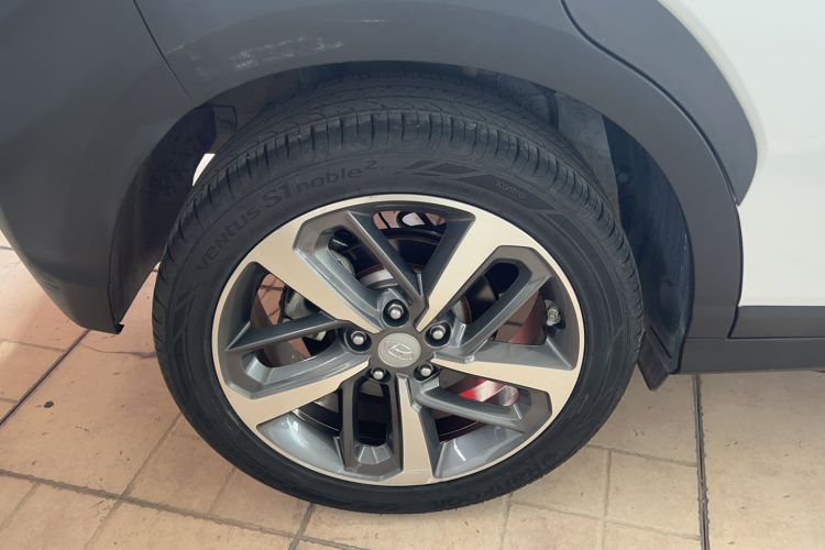 Used Hyundai ENCINO 2018 1.6T Dual-Clutch Zhilian Edition China V Standard Right Rear Wheel Hub