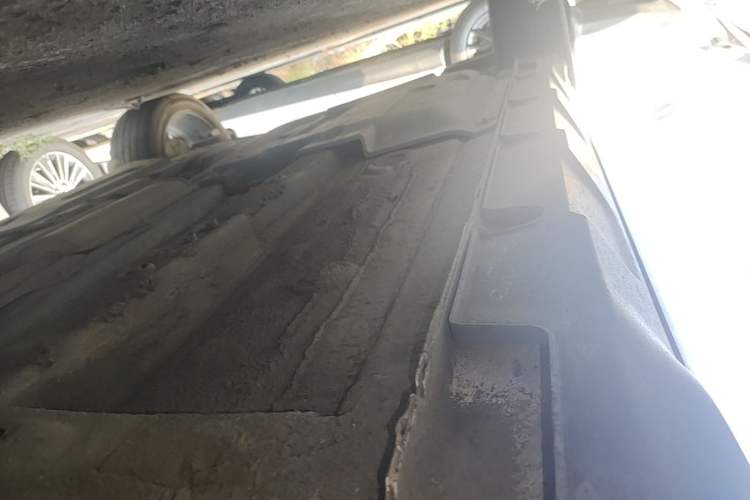Used Hyundai ENCINO 2018 1.6T Dual-Clutch Zhilian Edition China V Standard Right Side Sill
