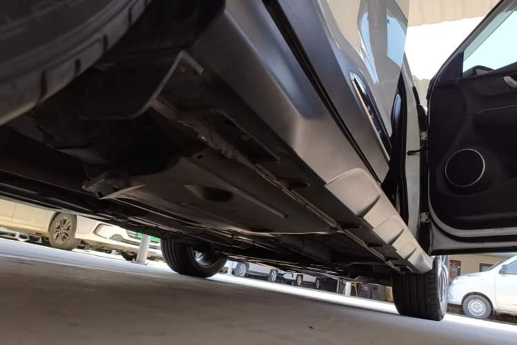 Used Hyundai ENCINO 2018 1.6T Dual-Clutch Zhilian Edition China V Standard Right Side Sill