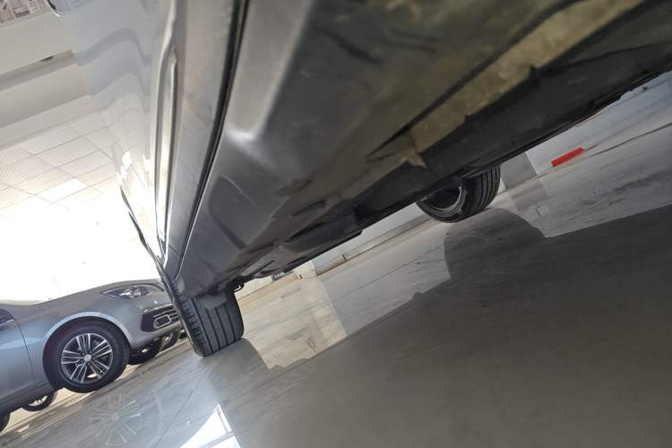 Used Hyundai ENCINO 2018 1.6T Dual-Clutch Zhilian Edition China V Standard Right Side Sill